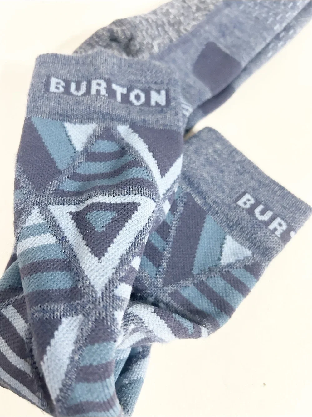 Burton Snowboard Ski Socks Geometric Print Blue Gray Merino Wool Performance